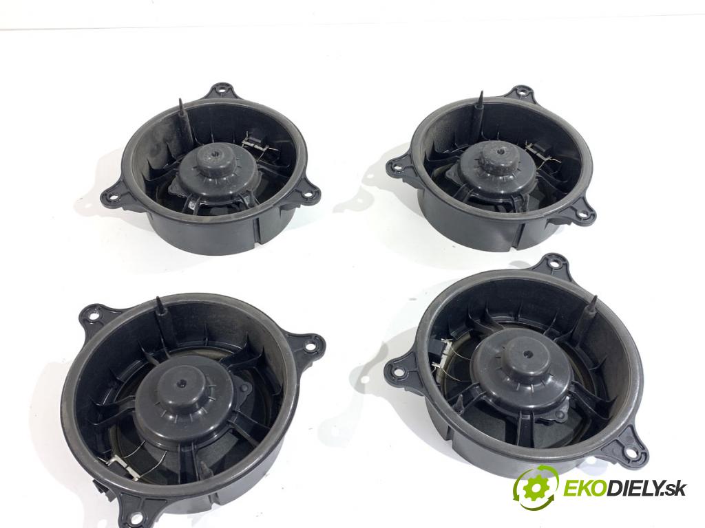 RENAULT GRAND SCENIC III nadwozie wielkoprzestrzenne (MPV) 2010 96 kW 1.4 16V (JZ0F) 1397 reproduktory