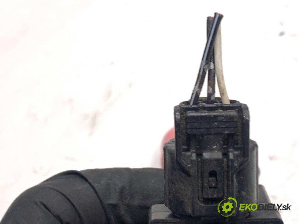 HONDA CIVIC VIII liftback 2006 61 kW 1.4 (FK1) 1339 cívka zapalovací CM11-108