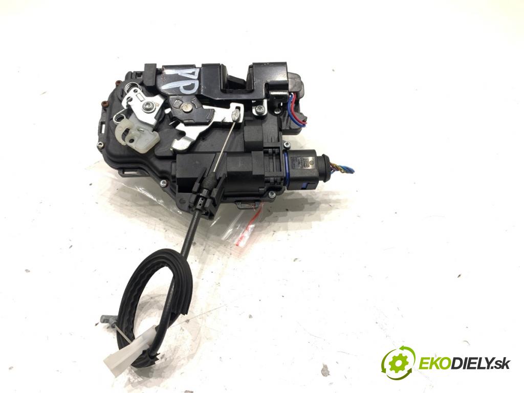 SKODA FABIA II Kombi 2008 63 kW 1.4 1390 zámok dveře pravý přední část