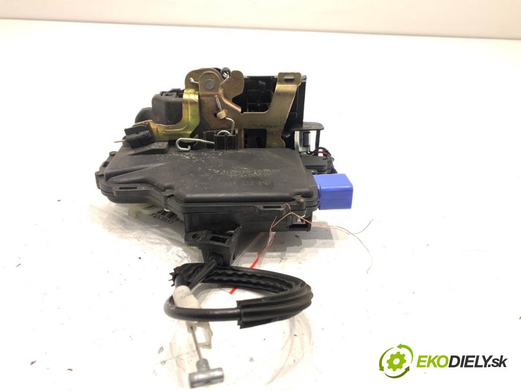 SKODA FABIA II Kombi 2008 63 kW 1.4 1390 zámok dveře levý přední část