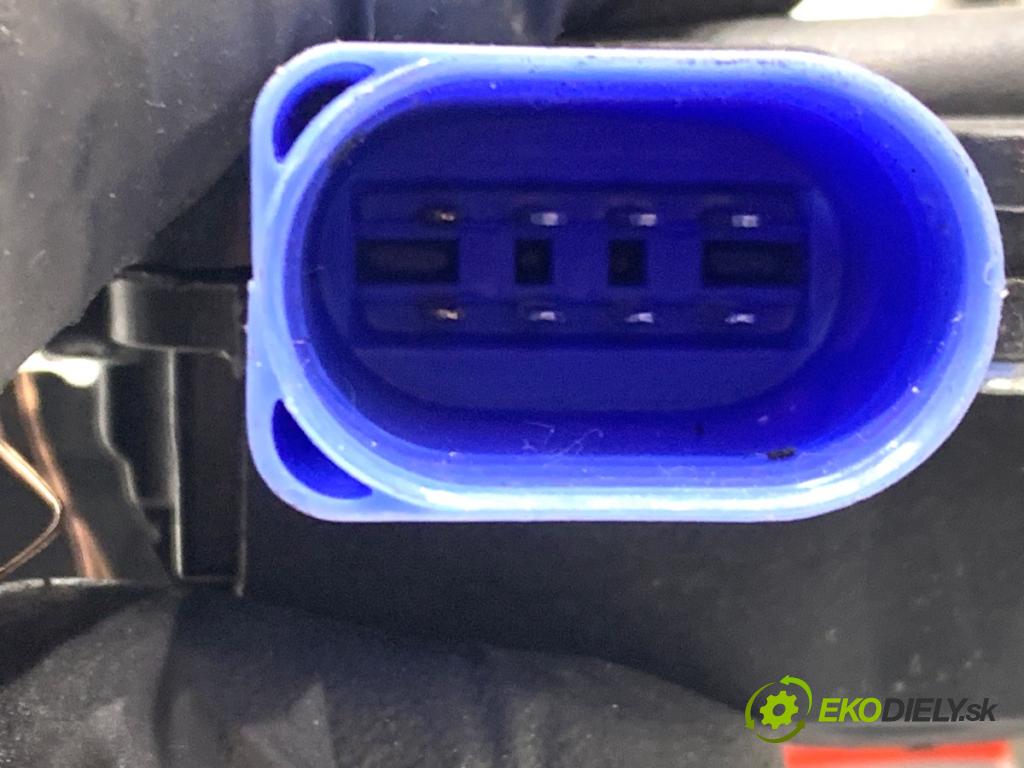 SKODA FABIA II Kombi 2008 63 kW 1.4 1390 zámok dveře levý přední část