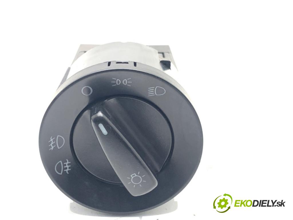 SKODA FABIA II Kombi 2008 63 kW 1.4 1390 spínač světel 1U0941531D