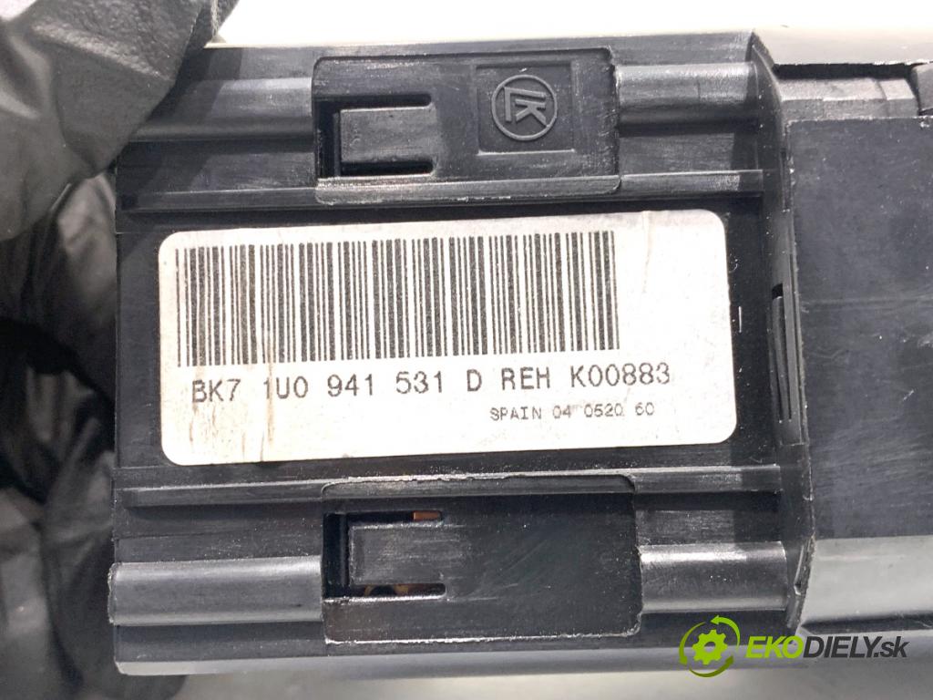 SKODA FABIA II Kombi 2008 63 kW 1.4 1390 Spínač svetiel 1U0941531D