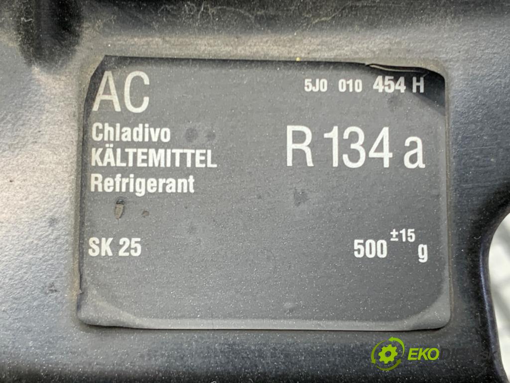 SKODA FABIA II Kombi 2008 63 kW 1.4 1390 držák přední část  (Přední výztuha)