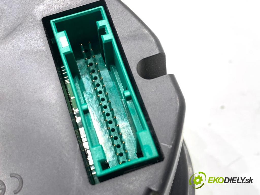 SKODA FABIA II Kombi 2008 63 kW 1.4 1390 prístrojovka 5J0920810B (Přístrojová deska)