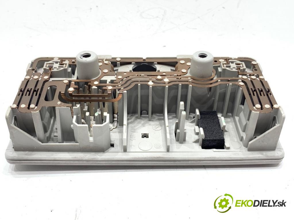 SKODA FABIA II Kombi 2008 63 kW 1.4 1390 světlo stropní 3B0947105C