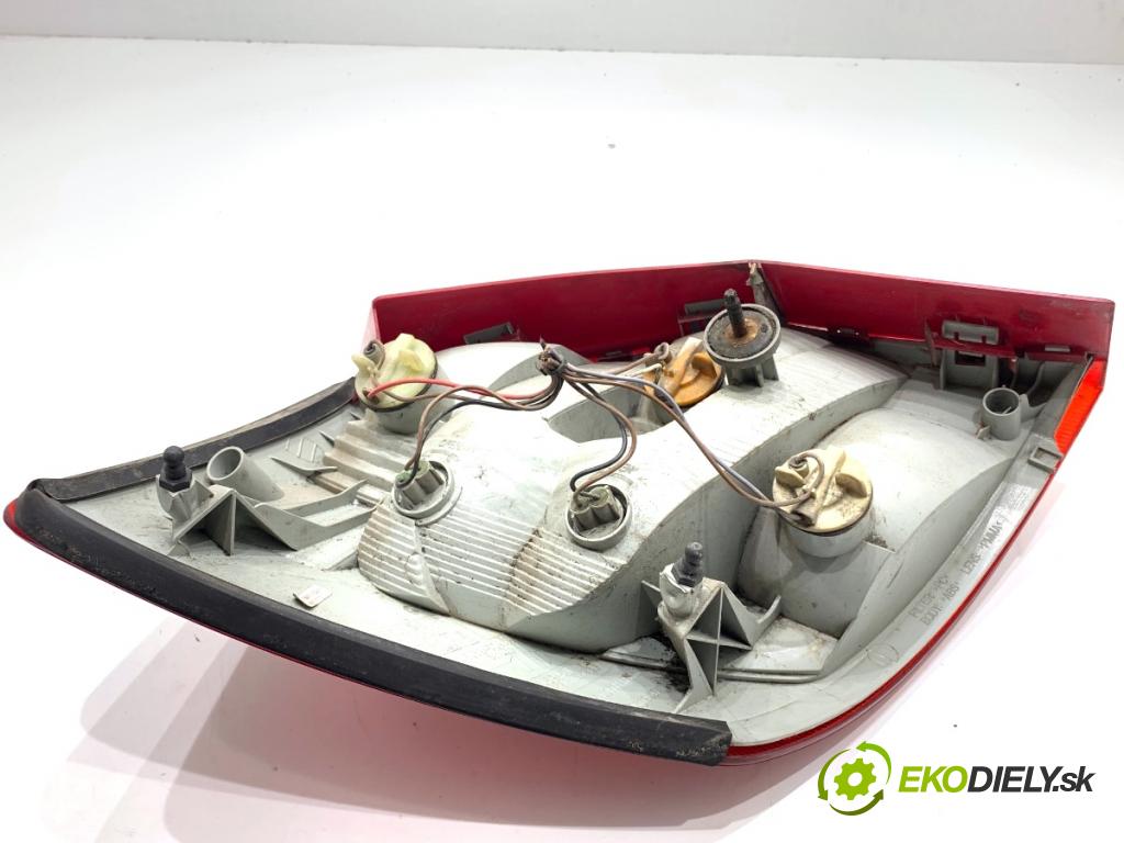 SKODA FABIA II Kombi 2008 63 kW 1.4 1390 světlo pravý zadní část