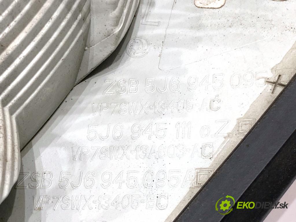 SKODA FABIA II Kombi 2008 63 kW 1.4 1390 světlo levý zadní část 5J6945095