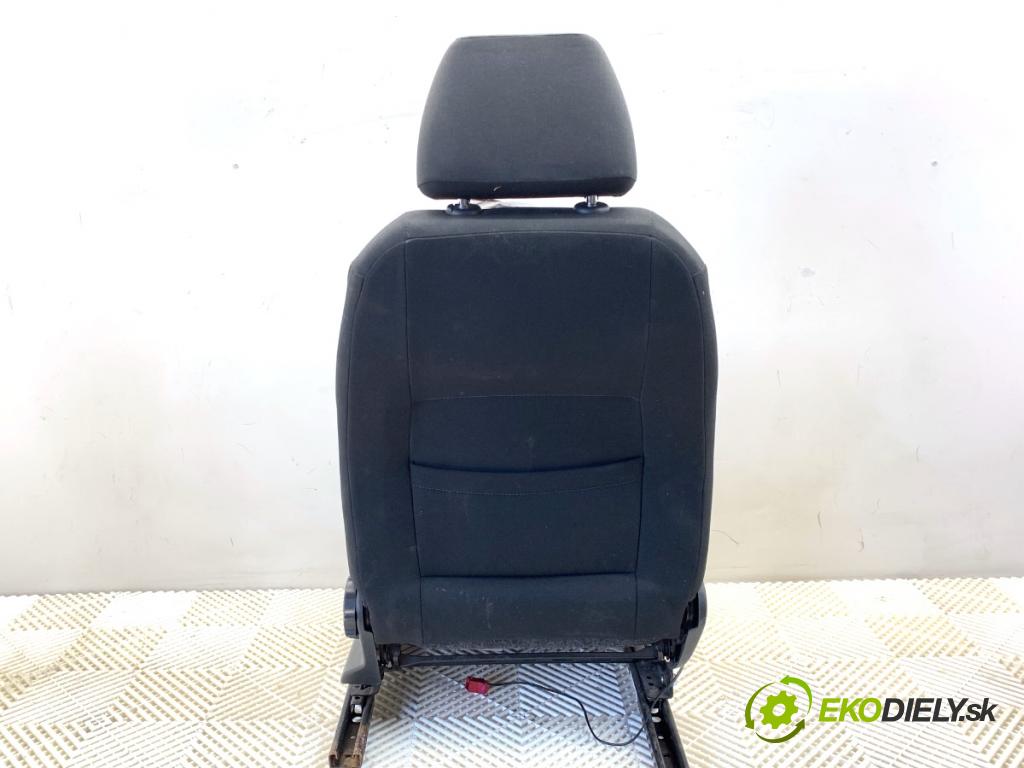 SKODA FABIA II Kombi 2008 63 kW 1.4 1390 sedadlo levý přední část