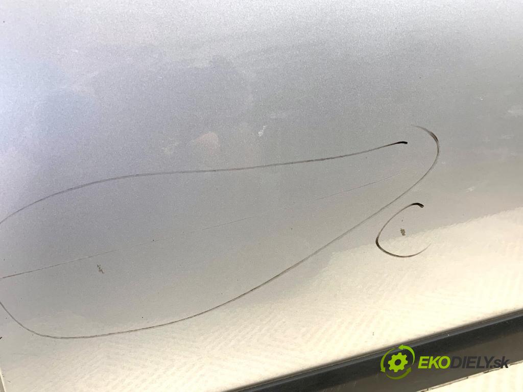 SKODA FABIA II Kombi 2008 63 kW 1.4 1390 dveře levý zadní část LA7W