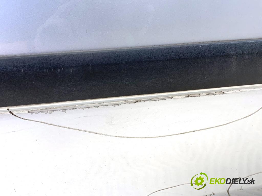 SKODA FABIA II Kombi 2008 63 kW 1.4 1390 dveře levý zadní část LA7W