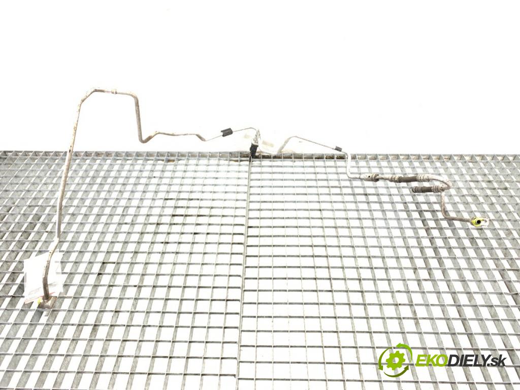 SKODA FABIA II Kombi 2008 63 kW 1.4 1390 rúrka klimatizace 6Q1820741AC (Trubka klimatizace)