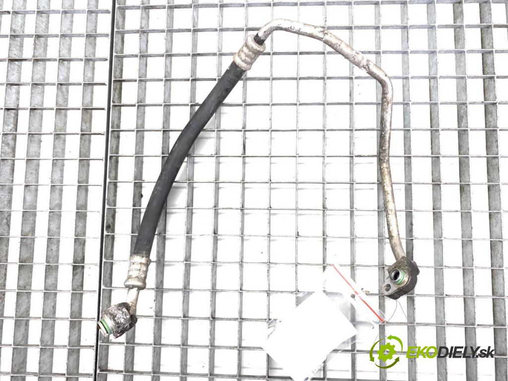 TOYOTA COROLLA E15 sedan 2008 93 kW 2.0 D-4D (ADE150) 1998 rúrka klimatizace  (Trubka klimatizace)