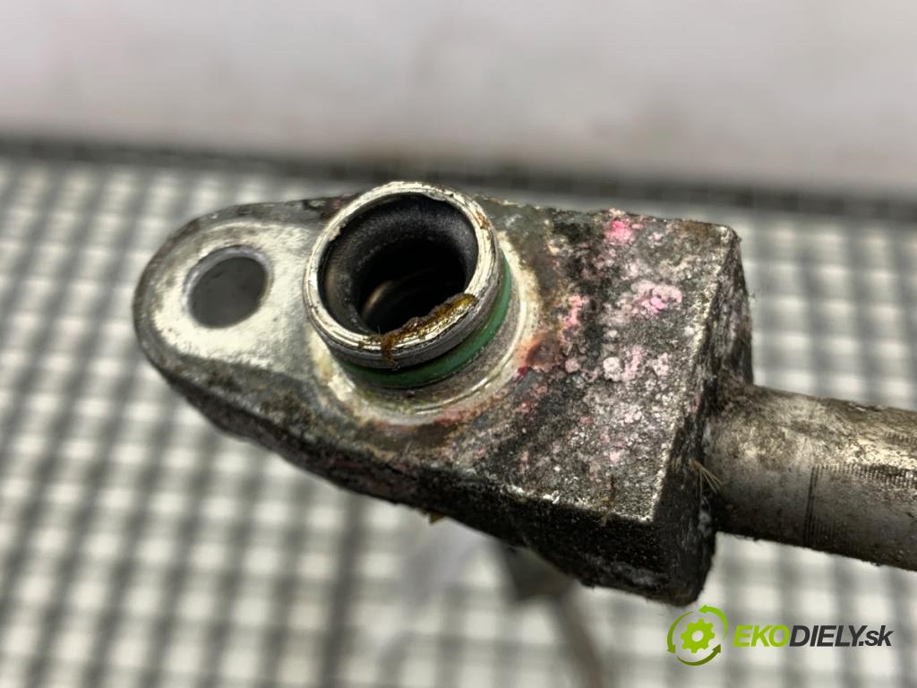 TOYOTA COROLLA E15 sedan 2008 93 kW 2.0 D-4D (ADE150) 1998 rúrka klimatizace  (Trubka klimatizace)