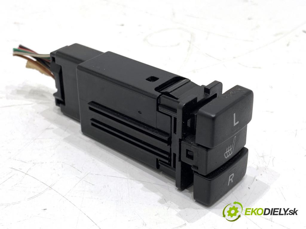 TOYOTA COROLLA E15 sedan 2008 93 kW 2.0 D-4D (ADE150) 1998 přepínač ohřívání sedačky 15B088 (Páčky pod volantem)