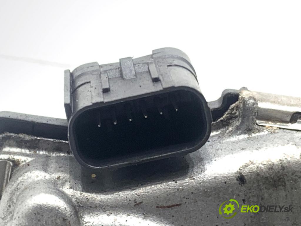 JAGUAR E-PACE SUV 2020 132 kW 2.0 D180 AWD 1999 Škrtiaca klapka M4D3-9F991-AA (Škrtiaca klapka)