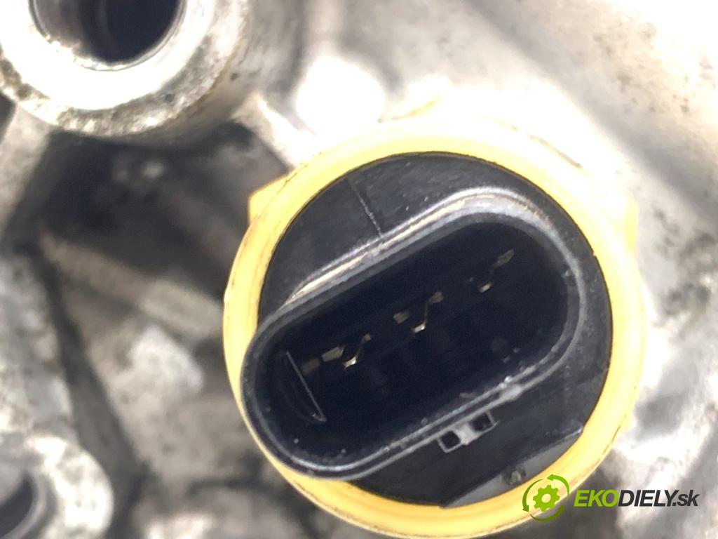 JAGUAR E-PACE SUV 2020 132 kW 2.0 D180 AWD 1999 obal filtra oleje G4D3-6714-A (Kryt olejového filtru)