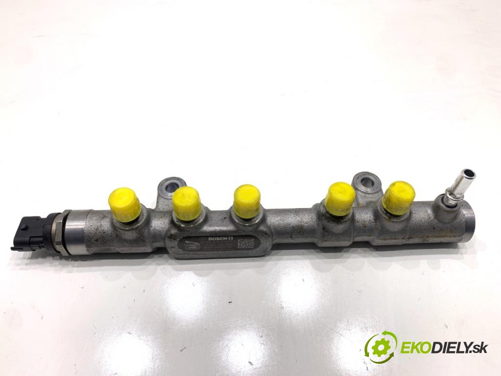 JAGUAR E-PACE SUV 2020 132 kW 2.0 D180 AWD 1999 lišta vstřikovací SENZOR 0445214332