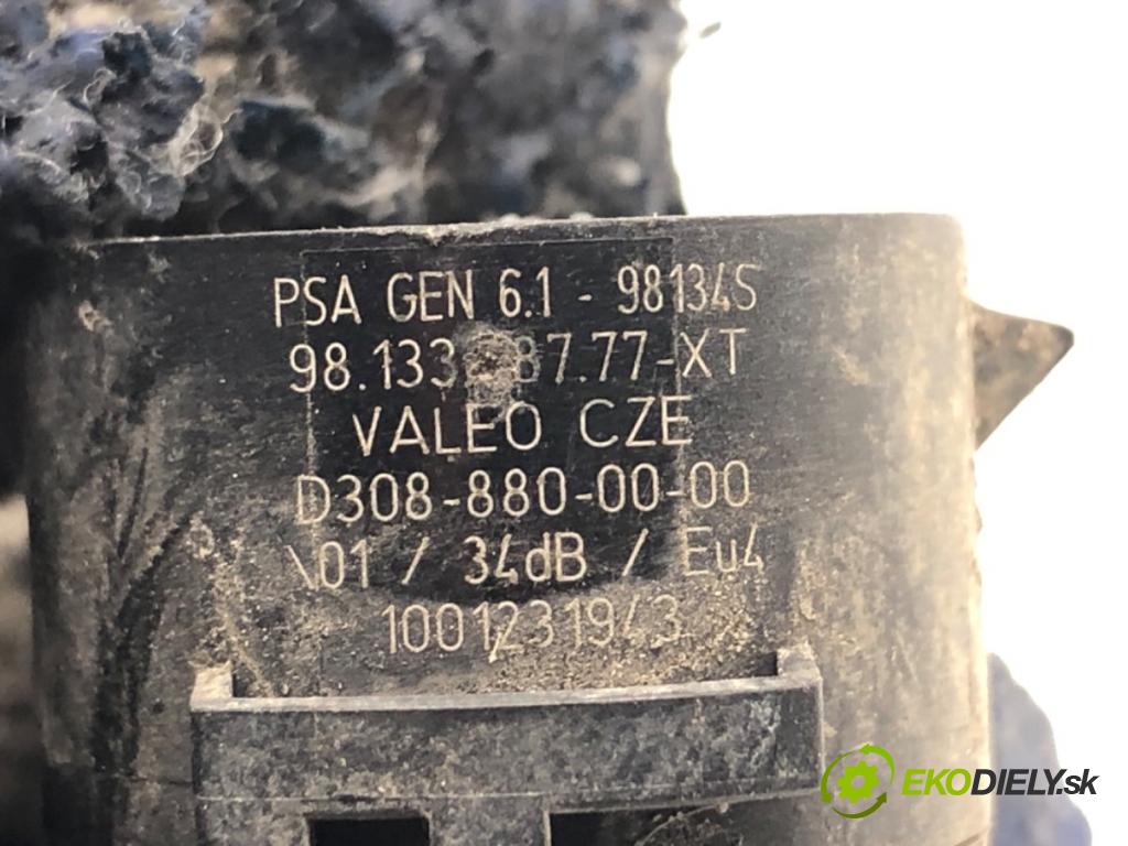 JEEP AVENGER SUV  74 kW 1.2 GSE T3 1199 snímač PDC 9813348777XT