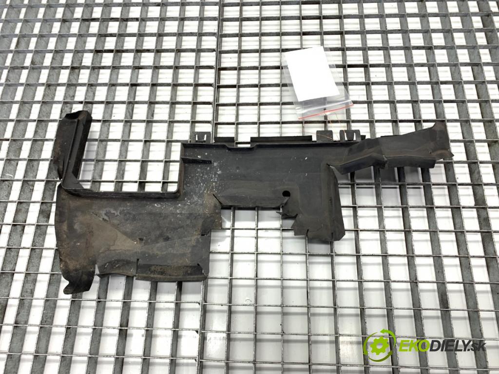 AUDI A4 B8 Kombi 2008 140 kW 2.7 TDI 2698 volant vzduchu 8K0121284F