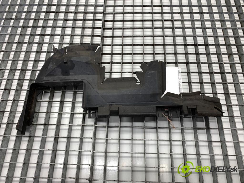 AUDI A4 B8 Kombi 2008 140 kW 2.7 TDI 2698 Volant vzduchu 8K0121284F