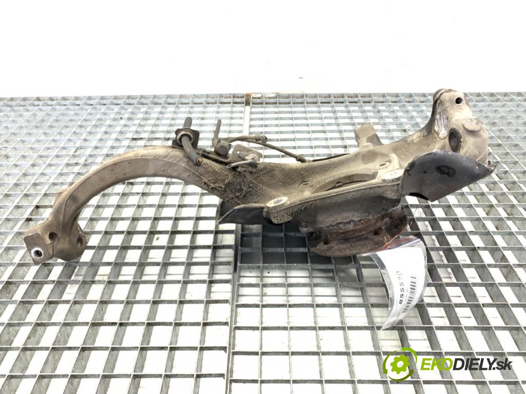 AUDI A4 B8 sedan 2009 105 kW 2.0 TDI 1968 náboj ľavy predný