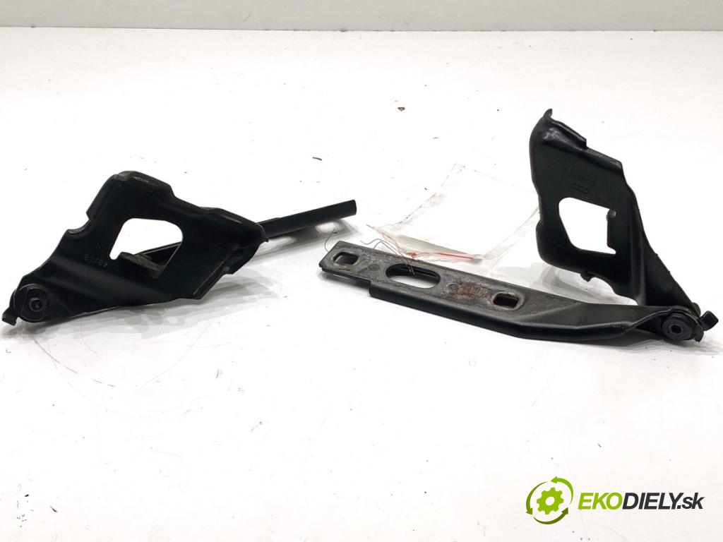 AUDI A4 B8 sedan 2009 105 kW 2.0 TDI 1968 závěsky kapoty 8K0823302D