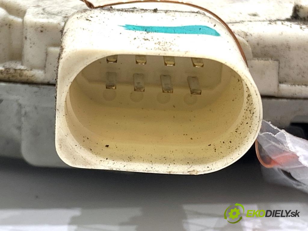 AUDI A4 B8 sedan 2009 105 kW 2.0 TDI 1968 zámok dveře levý zadní část 8K0839015