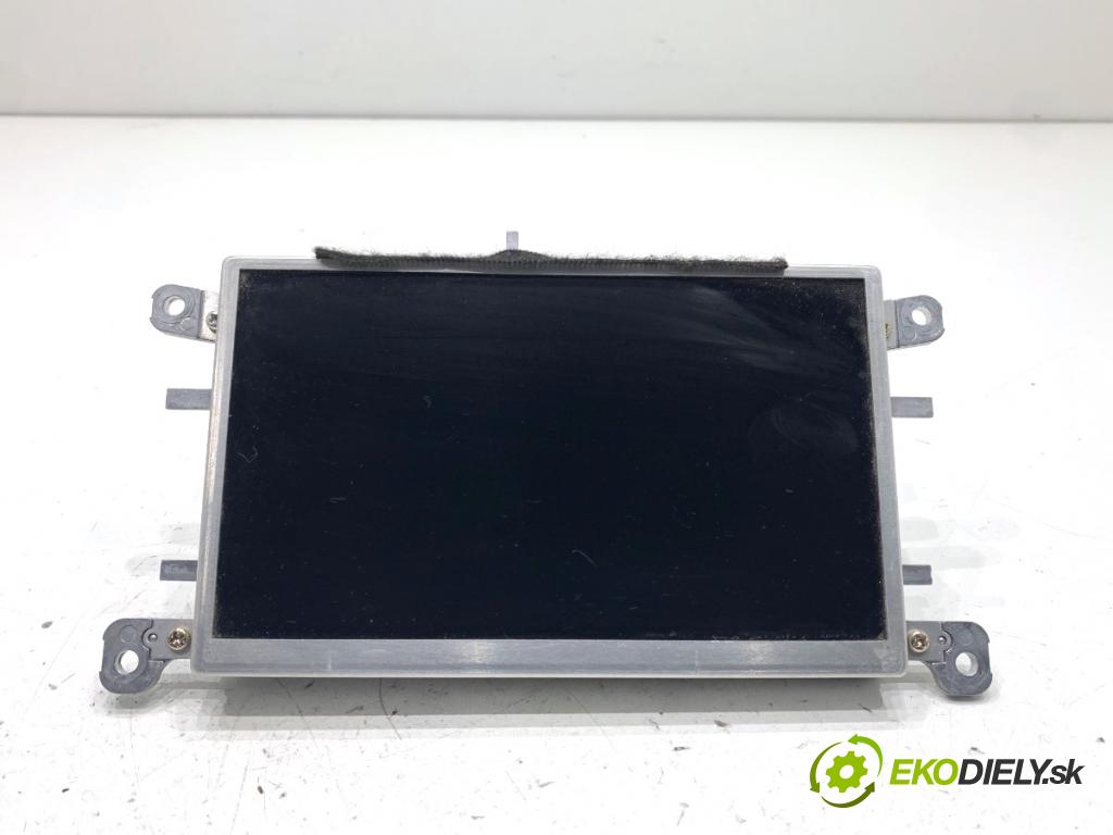 AUDI A4 B8 sedan 2009 105 kW 2.0 TDI 1968 Dislpej 8T0919603A (Prístrojová doska)