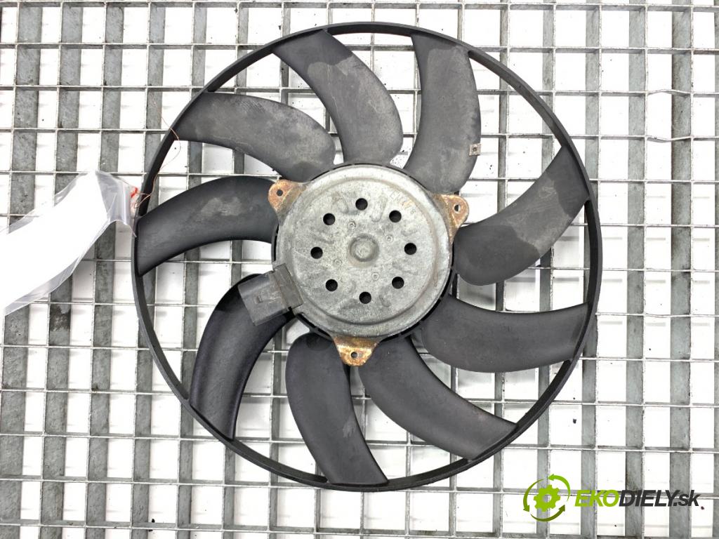 AUDI A4 B8 sedan 2009 105 kW 2.0 TDI 1968 Ventilátor klimatizácie 993454J (Ventilátor chladiča klimatizácie)