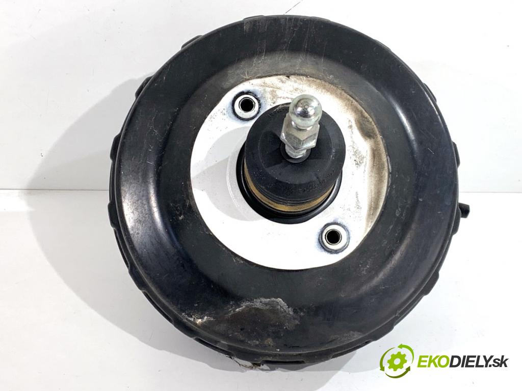 AUDI A4 B8 sedan 2009 105 kW 2.0 TDI 1968 Posilovač bŕzd 8K0612103E