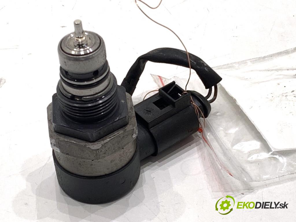 AUDI A4 B8 sedan 2009 105 kW 2.0 TDI 1968 Regulátor tlaku paliva 057130764H (Palivový systém ostatní)