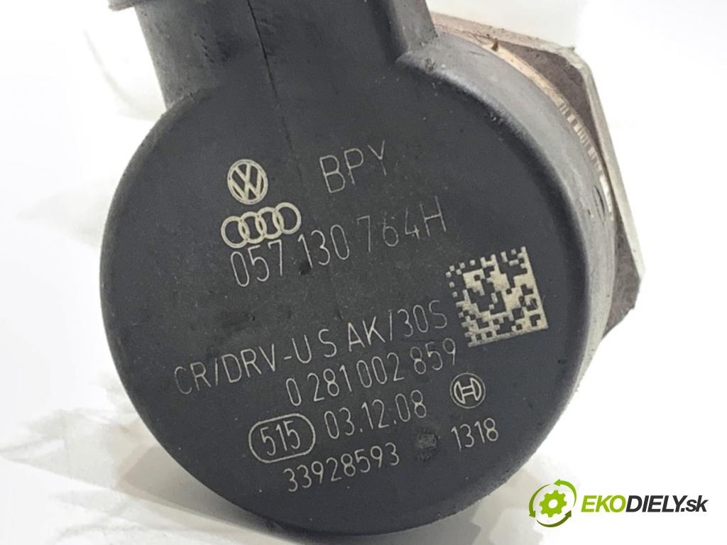 AUDI A4 B8 sedan 2009 105 kW 2.0 TDI 1968 Regulátor tlaku paliva 057130764H (Palivový systém ostatné)