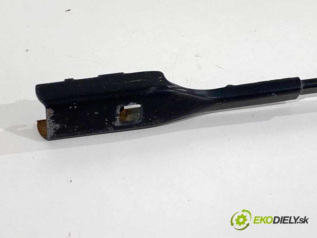 AUDI A4 B8 sedan 2009 105 kW 2.0 TDI 1968 ramena stěrače přední část 8K1955407 8K1955408