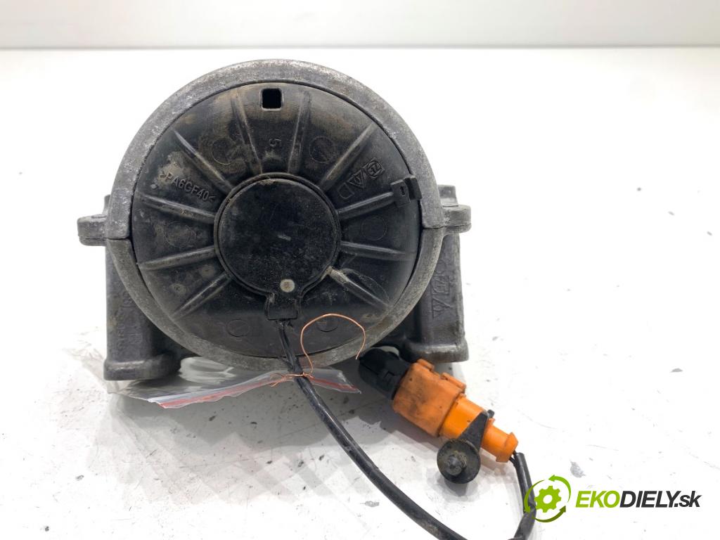 AUDI A4 B8 sedan 2009 105 kW 2.0 TDI 1968 AirBag motora levý 8R0199381