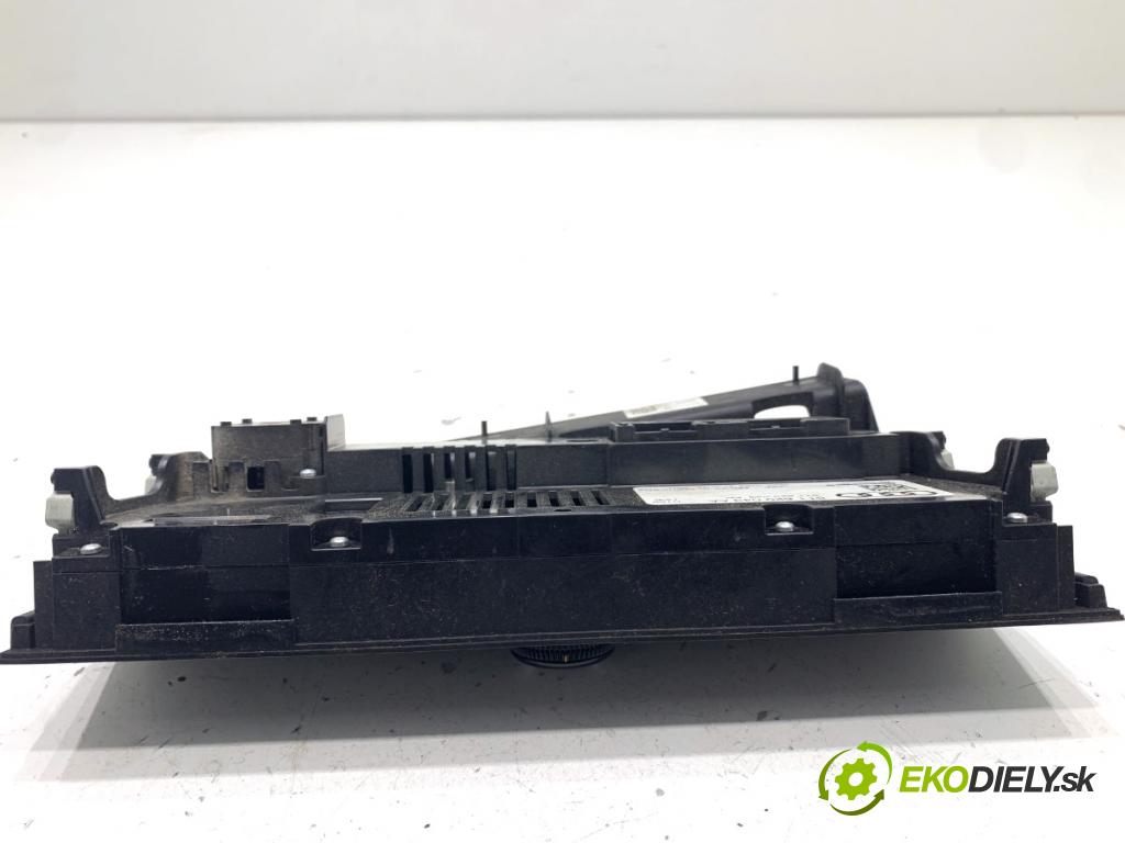 AUDI A4 B8 sedan 2009 105 kW 2.0 TDI 1968 Panel ovládaní topení 8T1820043AA (Páčky pod volantem)