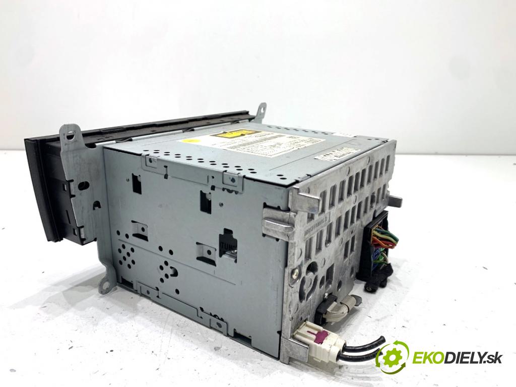 AUDI A4 B8 sedan 2009 105 kW 2.0 TDI 1968 Panel ovládania navigácie 8T1035186C