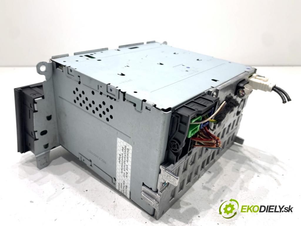 AUDI A4 B8 sedan 2009 105 kW 2.0 TDI 1968 Panel ovládania navigácie 8T1035186C