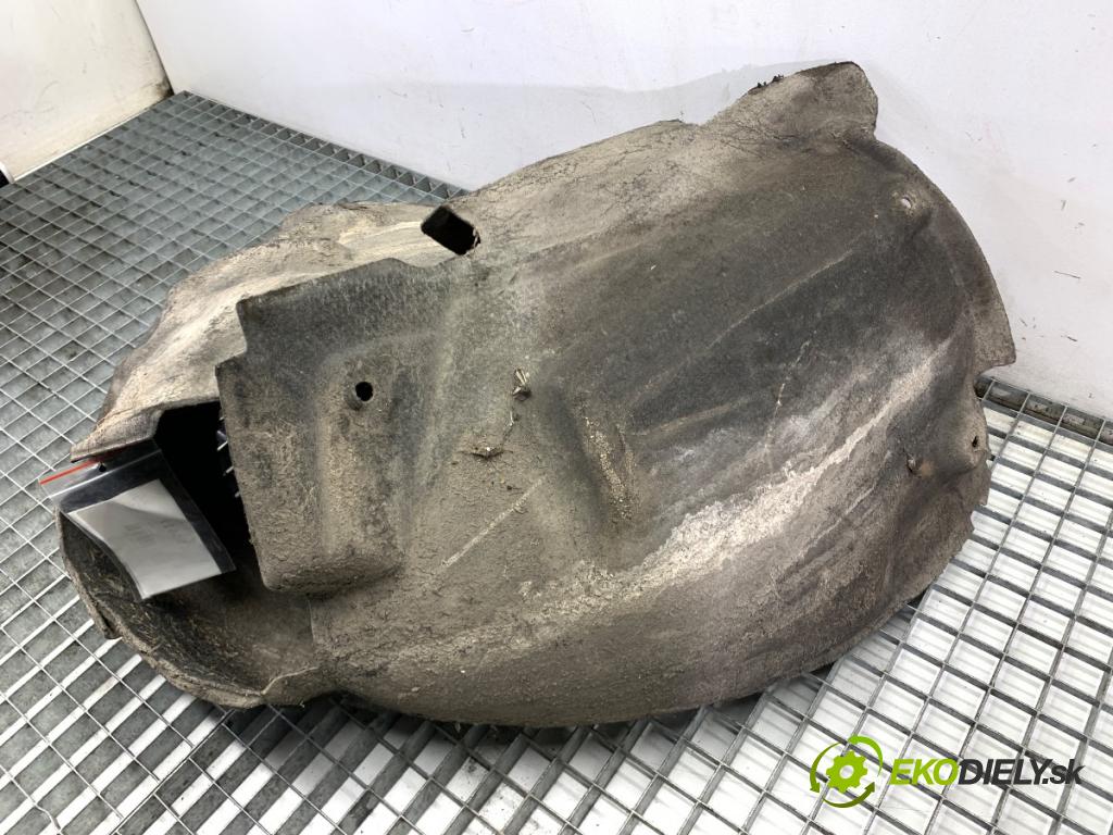 AUDI A4 B8 sedan 2009 105 kW 2.0 TDI 1968 podblatník levý přední část