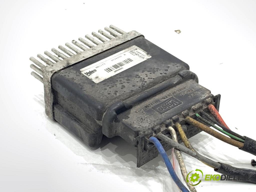 AUDI A4 B8 sedan 2009 105 kW 2.0 TDI 1968 modul ventilátoru 8K0959501C