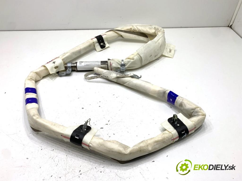 AUDI A4 B8 sedan 2009 105 kW 2.0 TDI 1968 Stropný pravy 8K0880742D