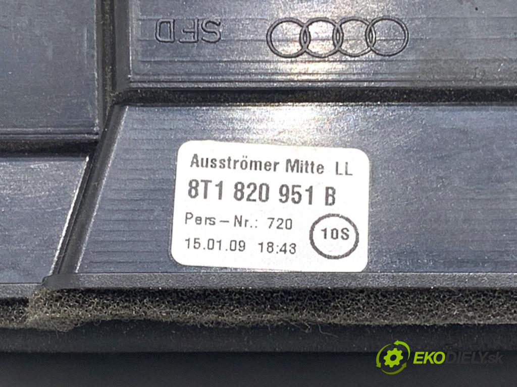 AUDI A4 B8 sedan 2009 105 kW 2.0 TDI 1968 mří topení přední část 8T1820951B