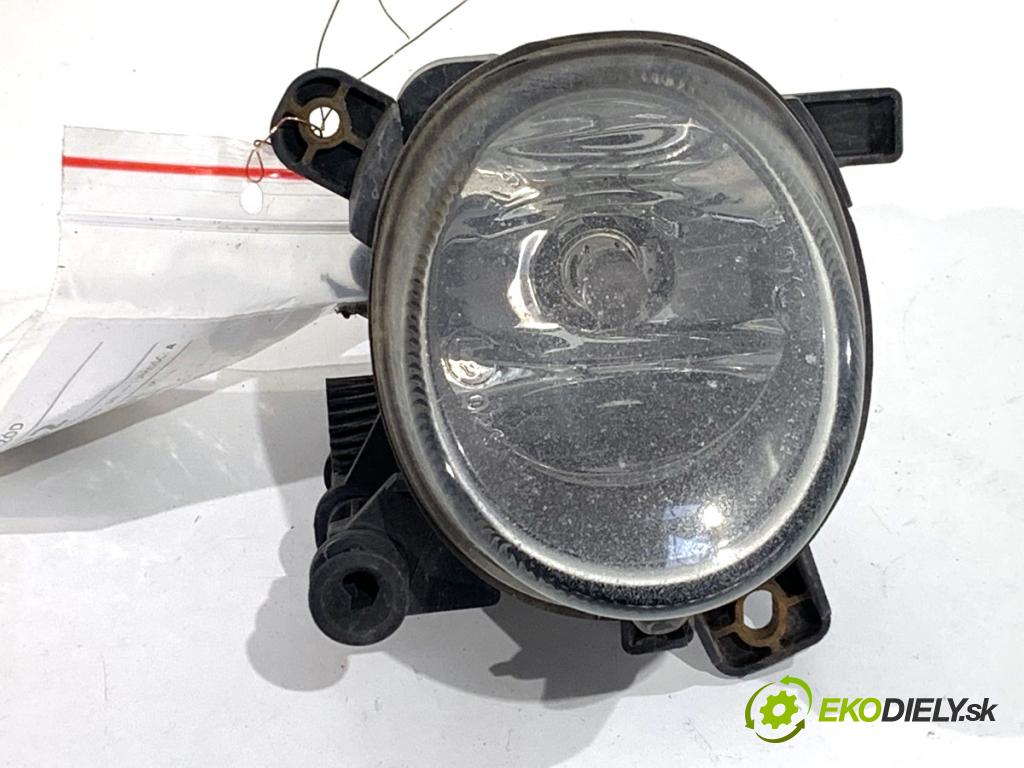 AUDI A4 B8 sedan 2009 105 kW 2.0 TDI 1968 hmlové svetlo, hmlovka pravý přední část 8T0941700