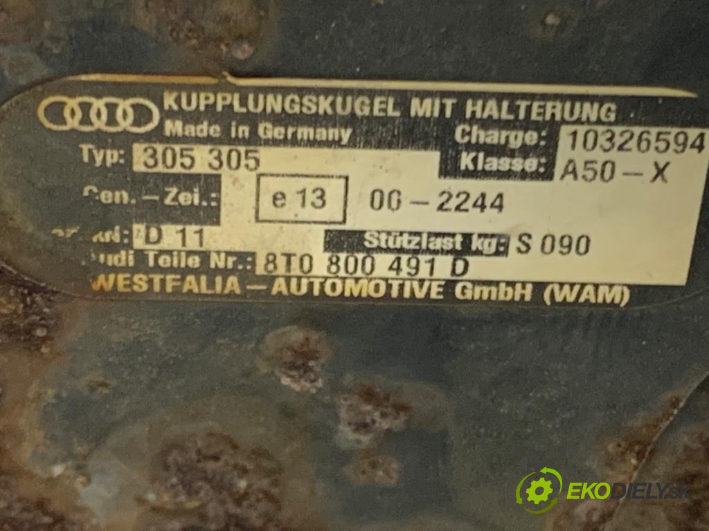 AUDI A4 B8 sedan 2009 105 kW 2.0 TDI 1968 Hák ťažné zariadenie 8T0800491D (Ťažné zariadenie)