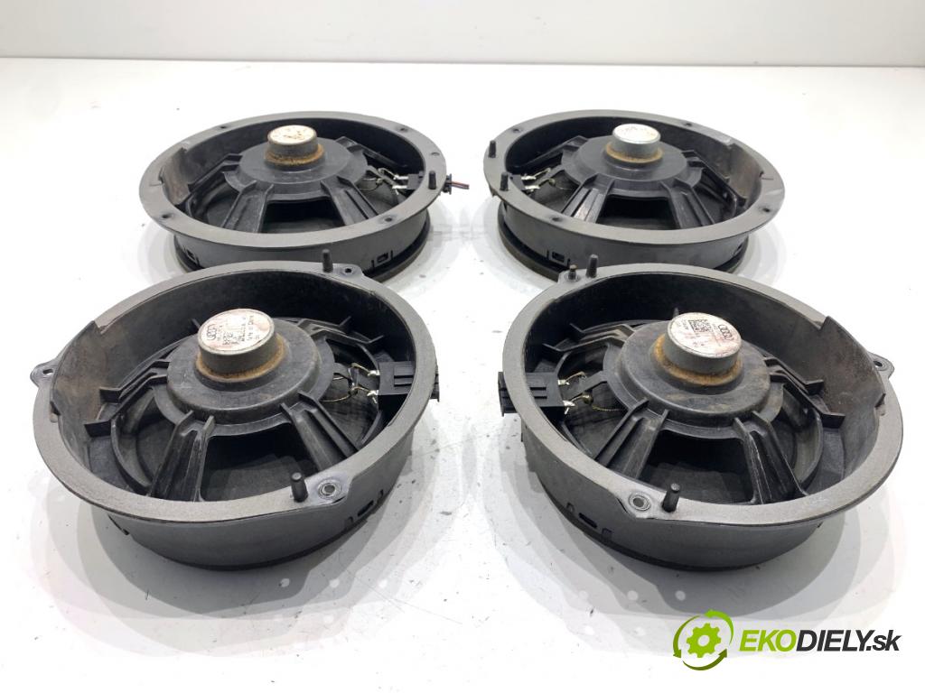 AUDI A4 B8 sedan 2009 105 kW 2.0 TDI 1968 reproduktory 8R0035411