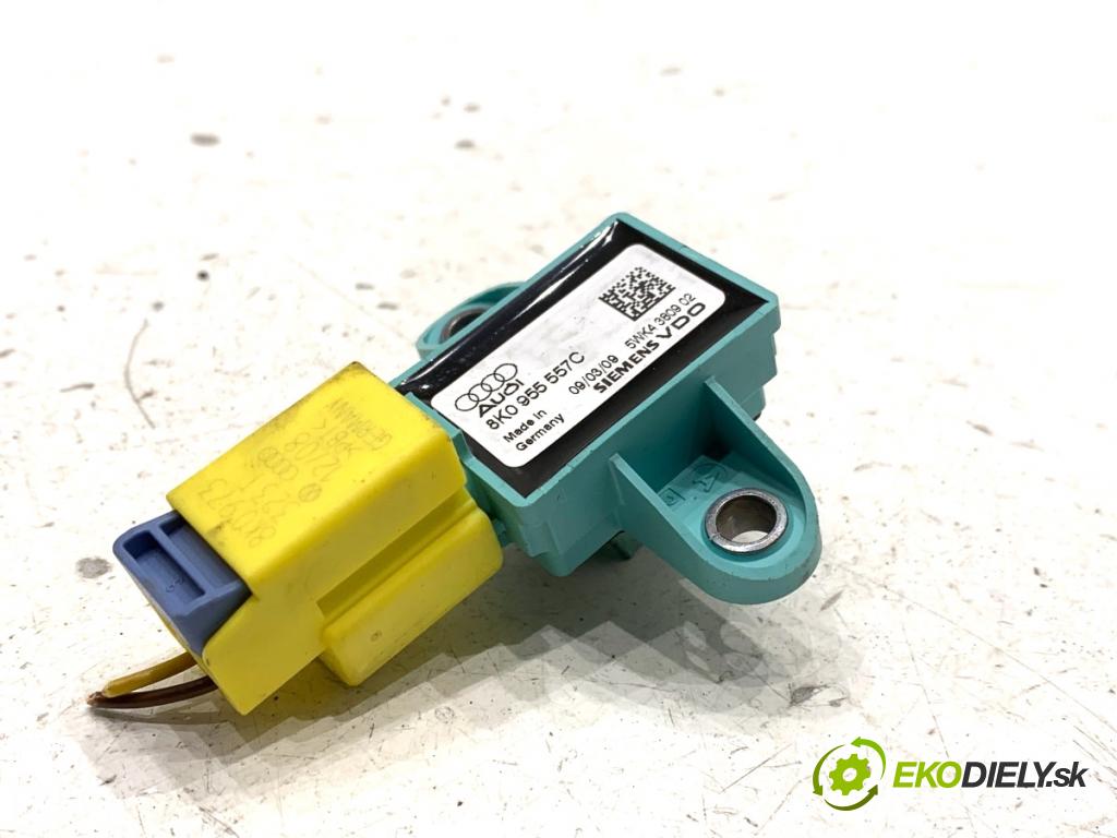 AUDI A4 B8 sedan 2009 105 kW 2.0 TDI 1968 snímač nárazu 8K0955557C (Snímač nárazu)