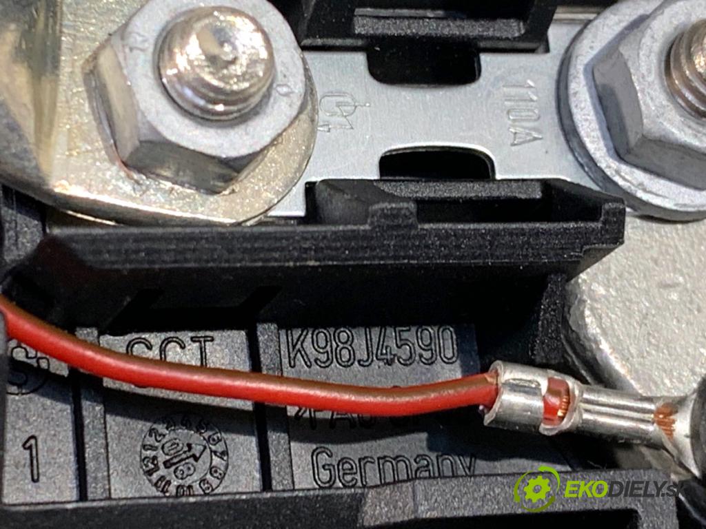 AUDI A4 B8 sedan 2009 105 kW 2.0 TDI 1968 svorka plus KB8J4590