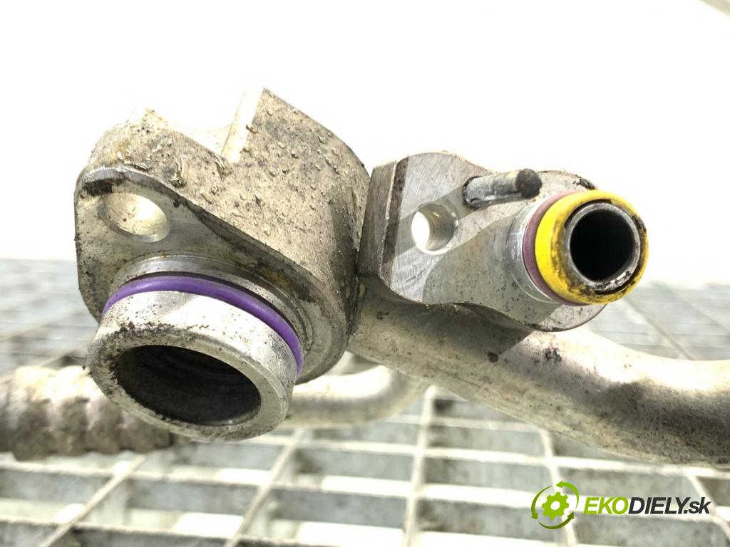 AUDI A4 B8 sedan 2009 105 kW 2.0 TDI 1968 rúrka klimatizace 8K1260712B (Trubka klimatizace)