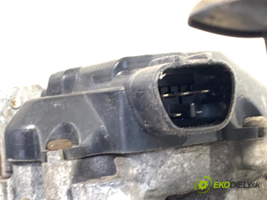 HONDA JAZZ II liftback 2001 59 kW 1.4 1339 Mechanizmus stieračov predný  (Motorček stieračov predný)