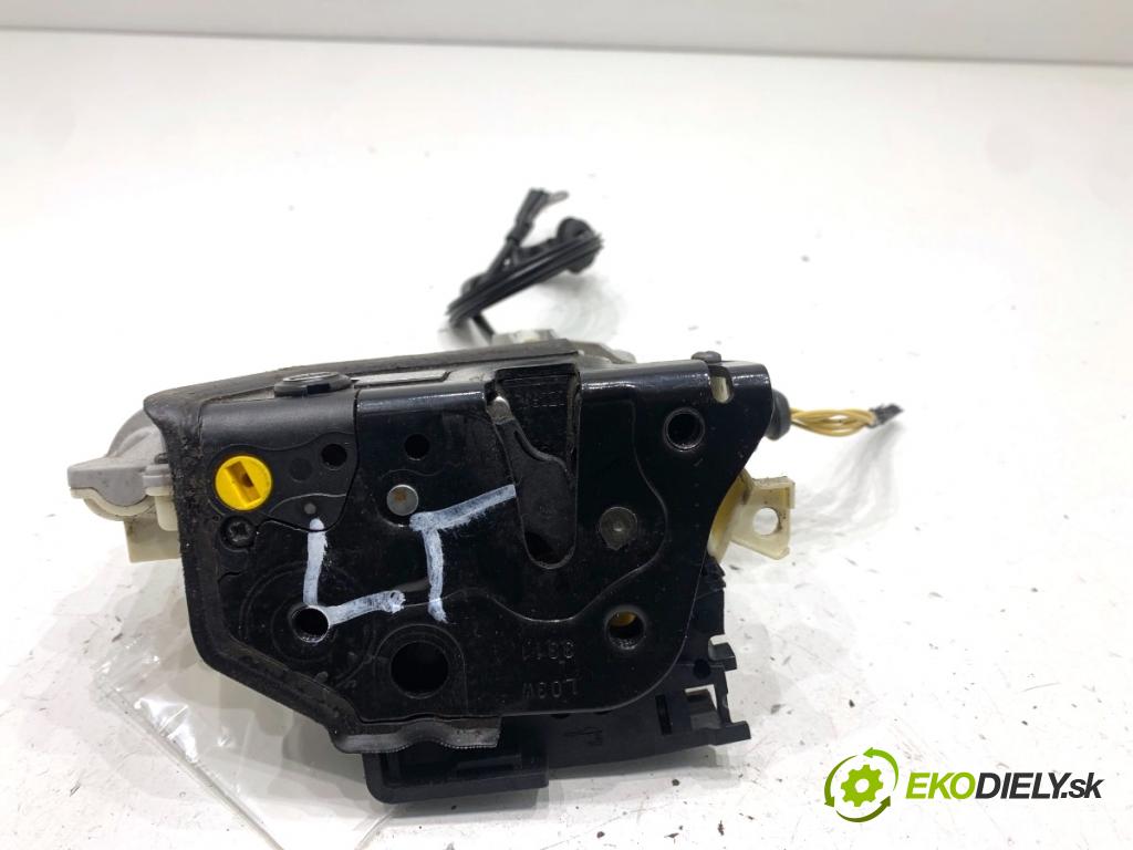 VW PASSAT B7 Kombi 2011 103 kW 2.0 TDI 1968 zámok Dvere ľavy zad 3C4839015A